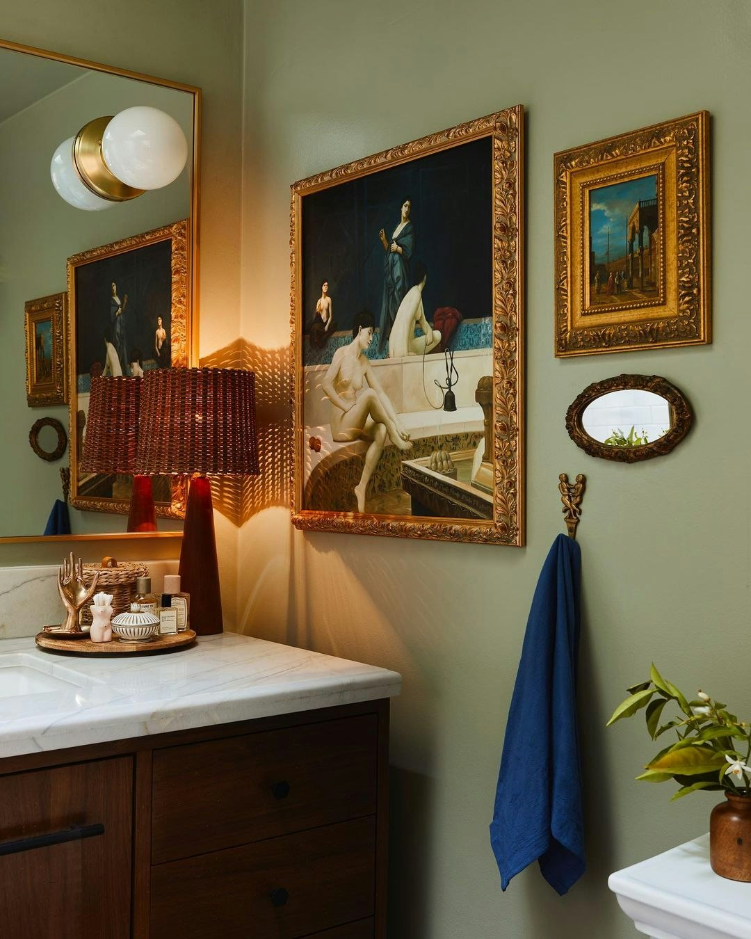 @hellosaratrampinteriors