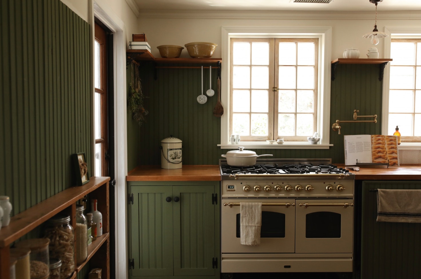 LAWN PARTY, deep green paint color by Backdrop. – Bold, Green, Kitchen, Accents, Cabinet