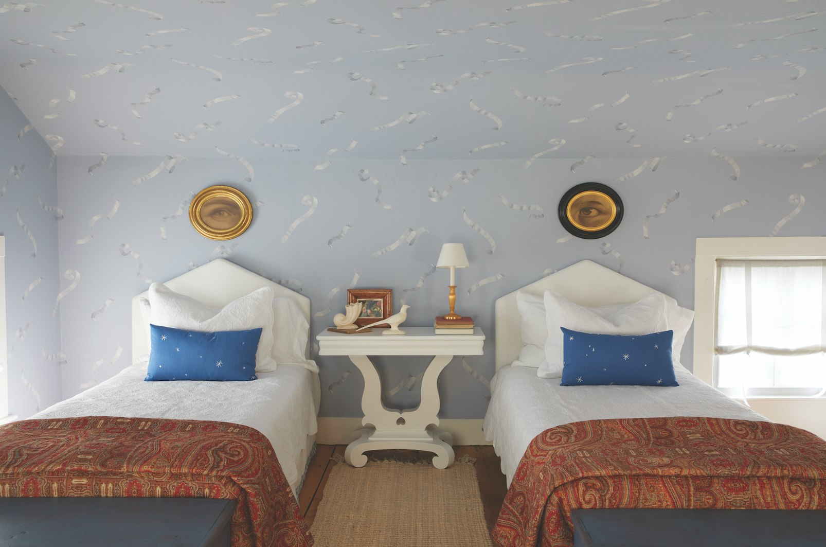 based on original hand-drawn artwork, beth wallpaper by charlap hyman & herrero with pilar almon features beautiful scrolling trompe l’oeil ribbons printed on a fibrous ground. whether it is used on walls or the ceiling, this ethereal large-scale design adds dimension, drama and a dash of the unexpected to any room.  by Backdrop. – Bedroom, Ceiling, Wallcoverings