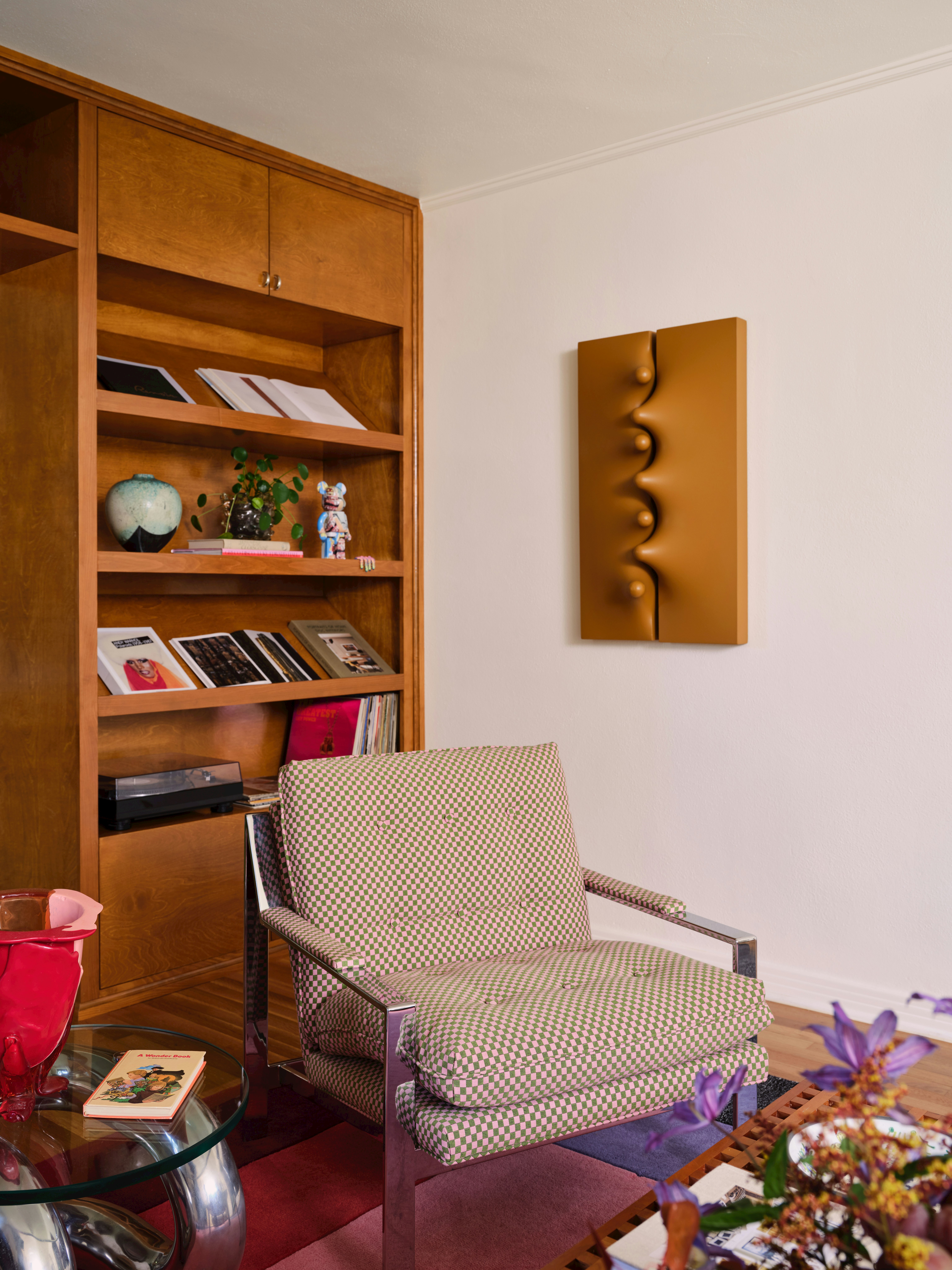 Punch World Studio (@punchworld.studio) / Lacey Land (@lacey_land)