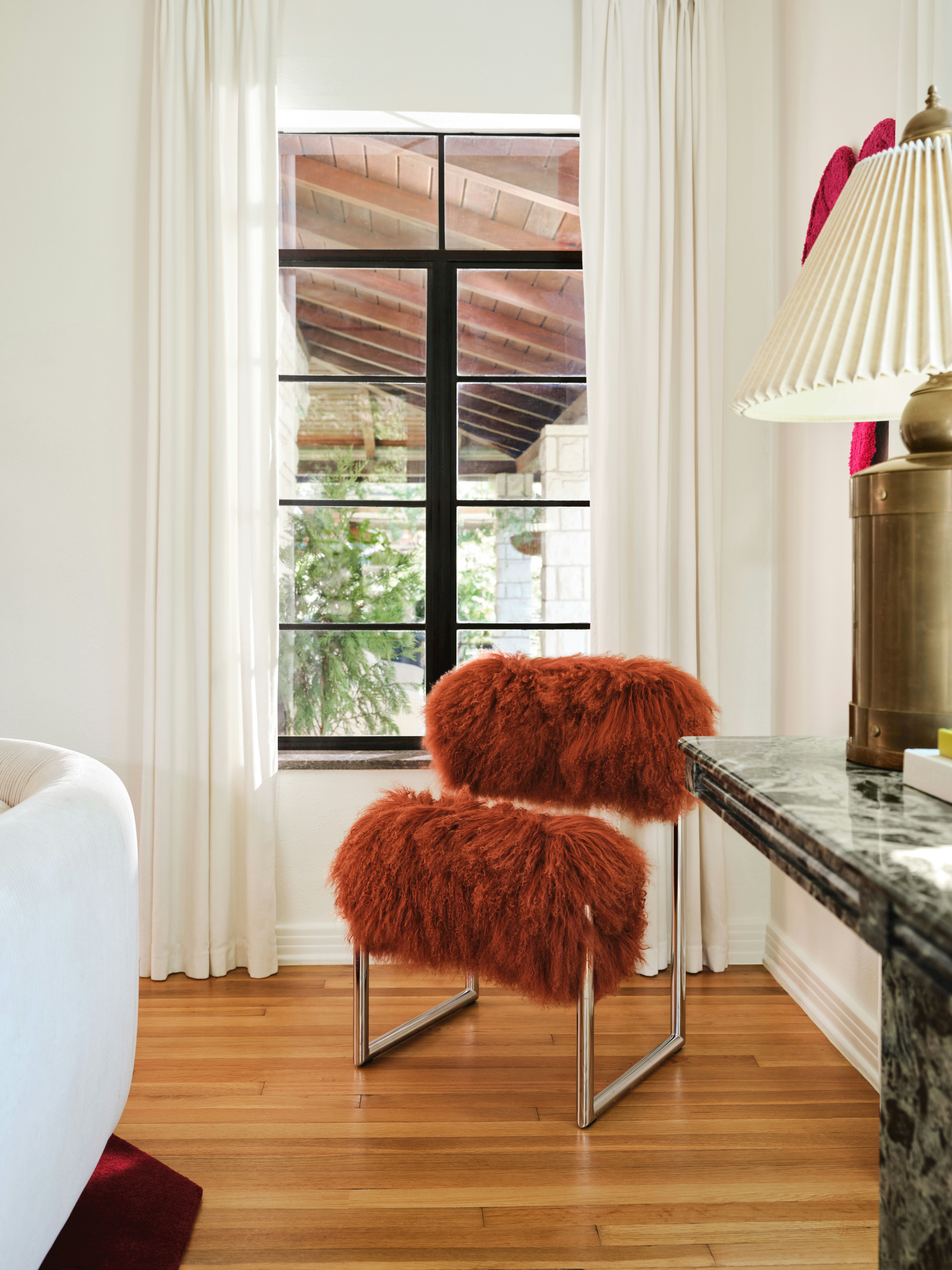 Punch World Studio (@punchworld.studio) / Lacey Land (@lacey_land)