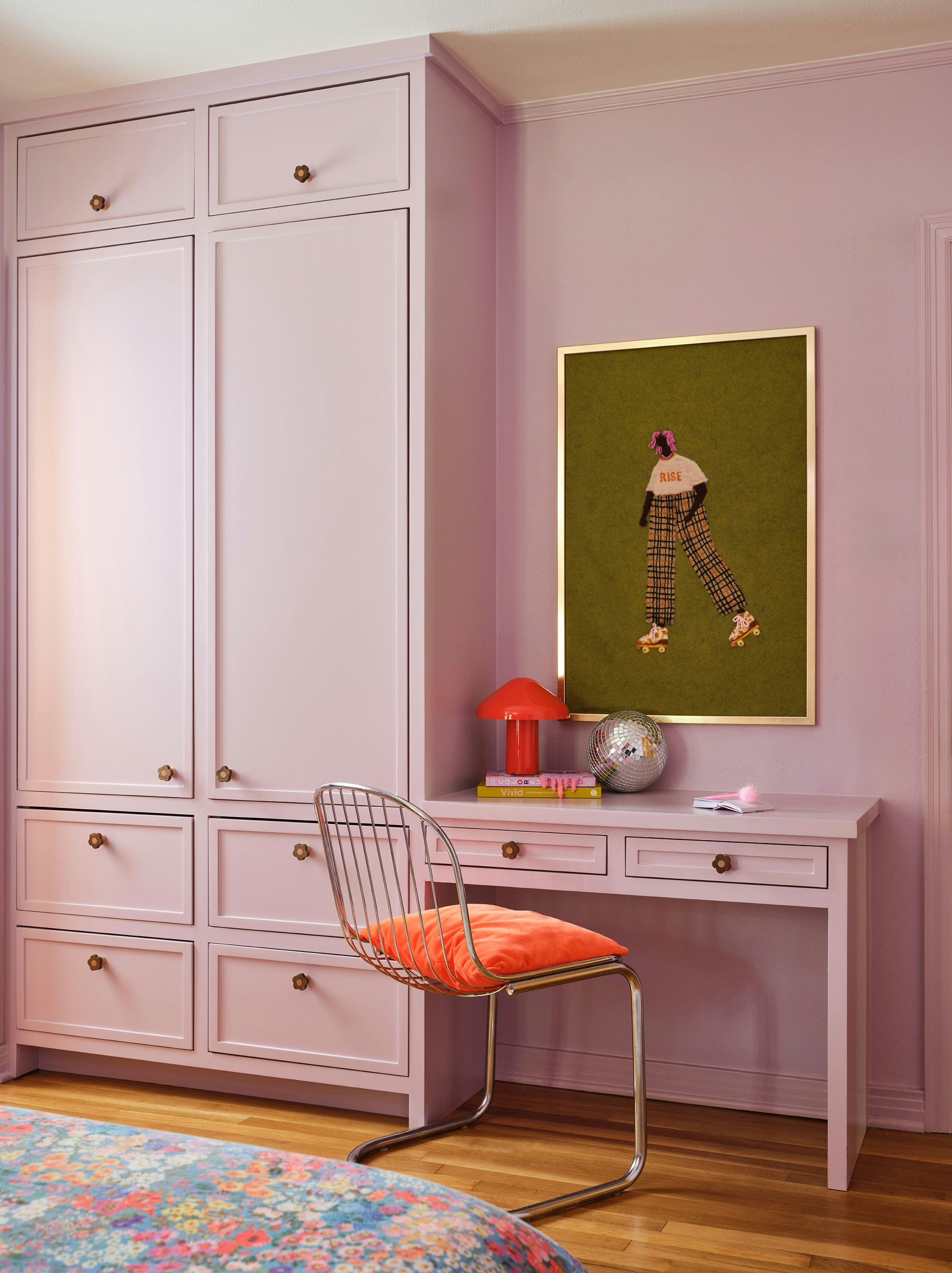 Punch World Studio (@punchworld.studio) / Lacey Land (@lacey_land)