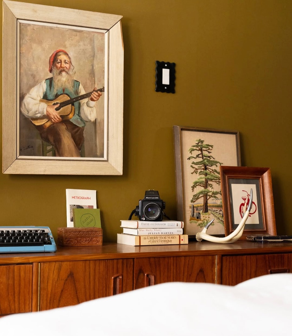 MASTERPIECE THEATRE, olive brown with a hint of yellow paint color by Backdrop. – Badge:new, Brown, Bedroom, Living Room, Office