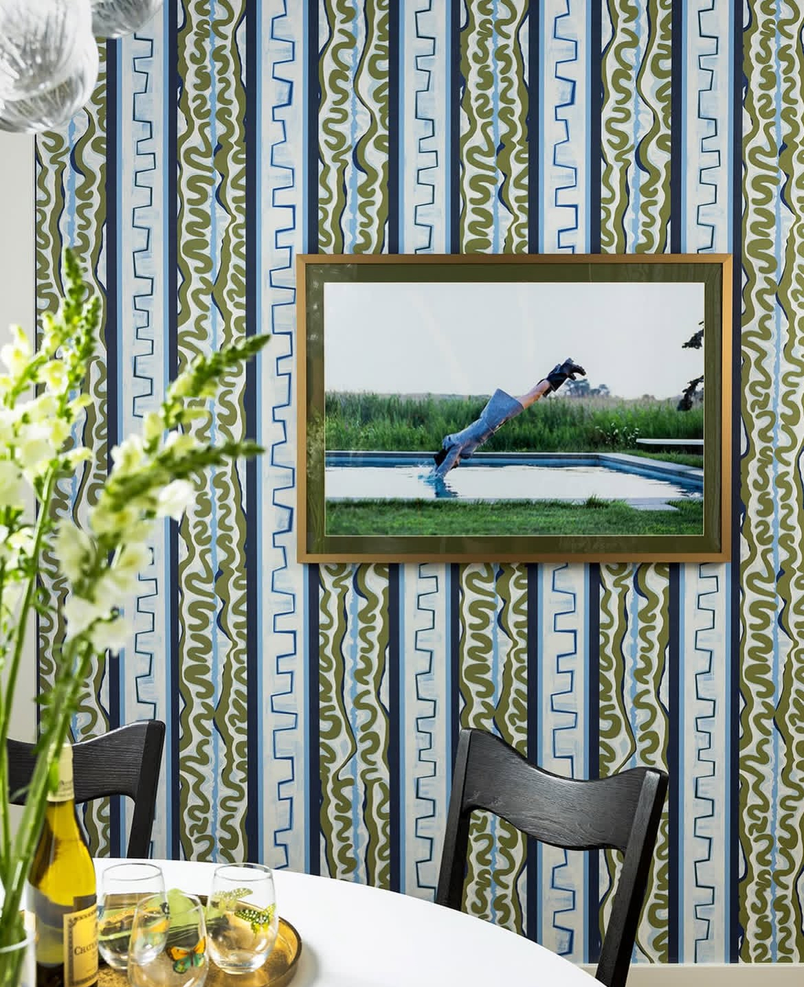 a robust duet of pattern and texture, night at the opera is a dramatic embrace of maximalist design. based on hand-painted artwork in gesso, acrylic and gouache.  by Backdrop. – Dining Room, Kitchen, Wallcoverings