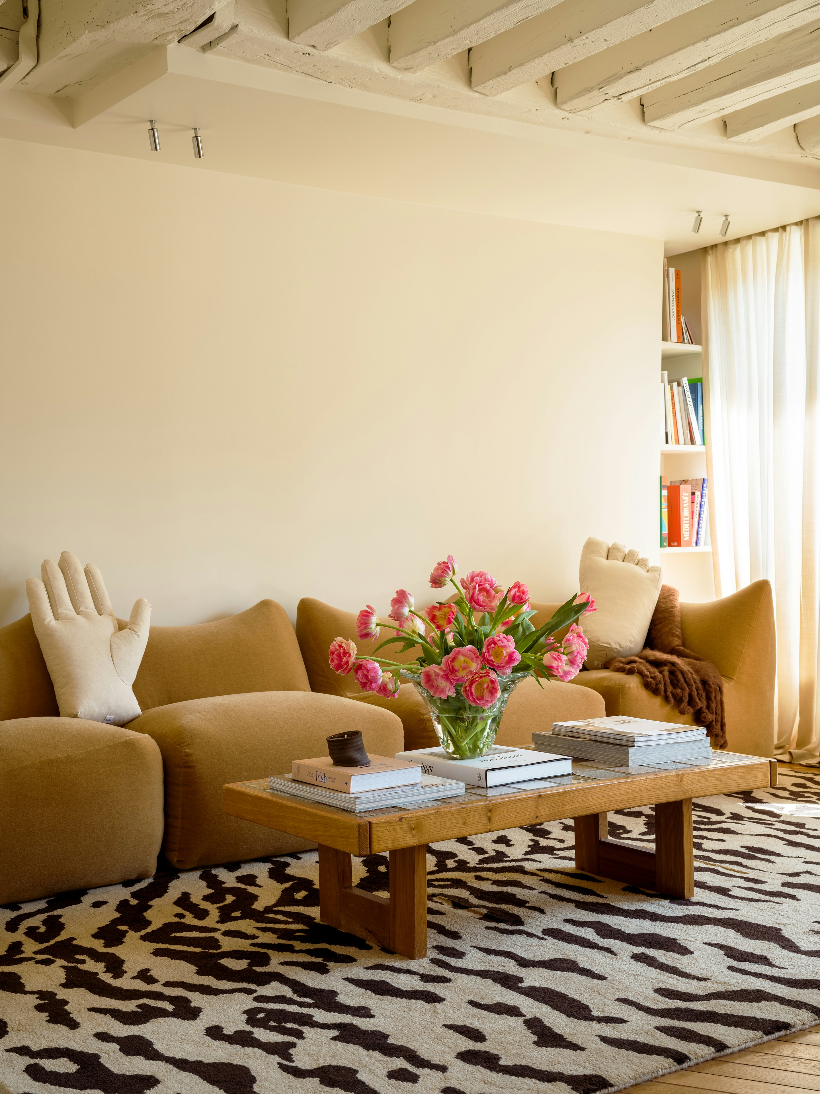 Melanie Masarin / Matthew Avignone